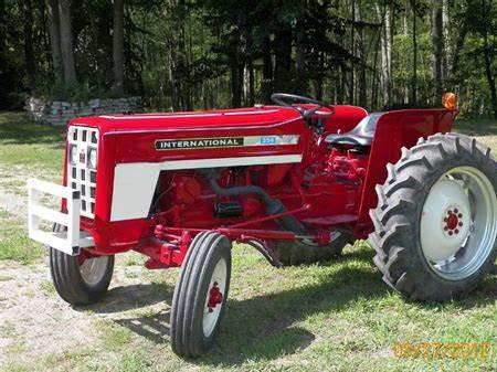 International Harvester 354 International Harvester 354