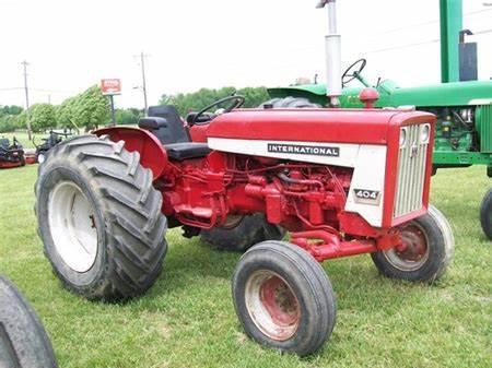 International Harvester 404 International Harvester 404
