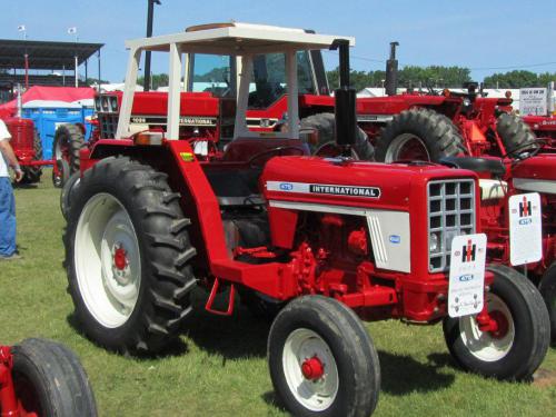 International Harvester 475 International Harvester 475