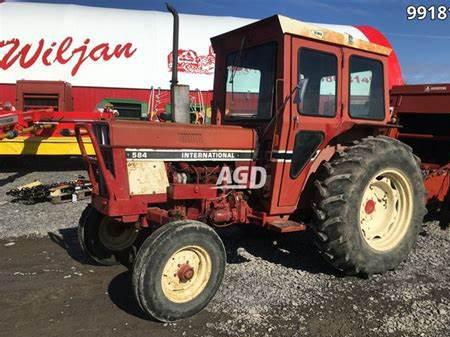 International Harvester 585 International Harvester 585