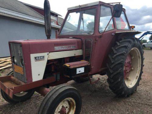 International Harvester 824 International Harvester 824