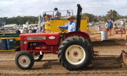International Harvester A-414 International Harvester A-414