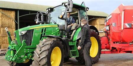 John Deere 5125R John Deere 5125R