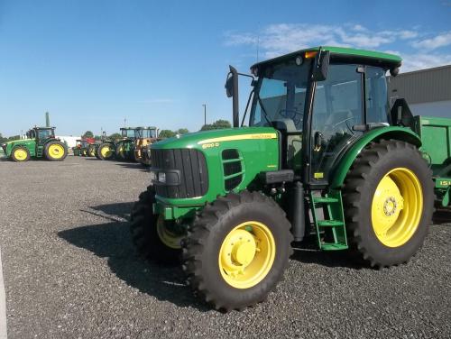 John Deere 6100D John Deere 6100D