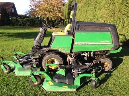 John Deere lawn tractors 1600 Turbo Series II John Deere lawn tractors 1600 Turbo Series II