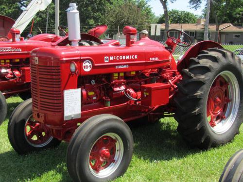 McCormick-Deering Super WD-9 McCormick-Deering Super WD-9