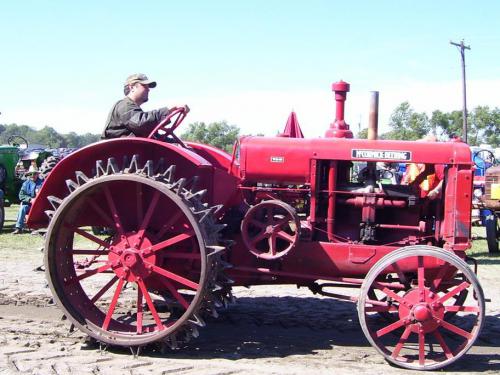 McCormick-Deering W-40 McCormick-Deering W-40