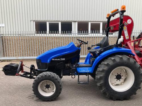 New Holland TC35 New Holland TC35