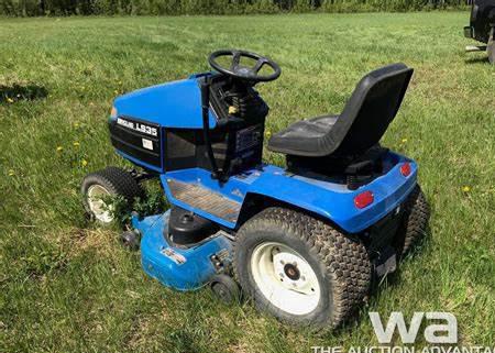 New Holland lawn tractors LS35 New Holland lawn tractors LS35