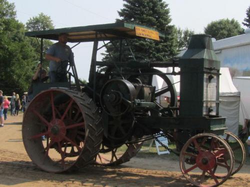 Rumely OilPull F 15/30 Rumely OilPull F 15/30