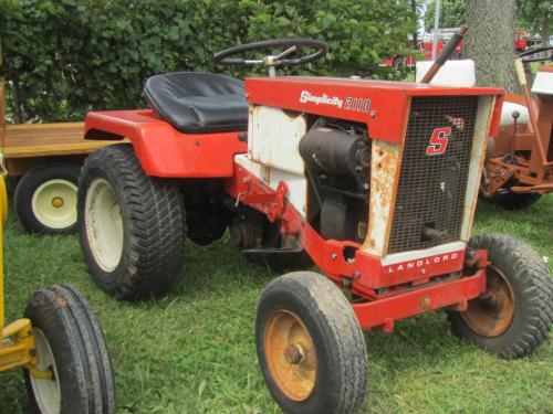 Simplicity lawn tractors Landlord 2110 Simplicity lawn tractors Landlord 2110