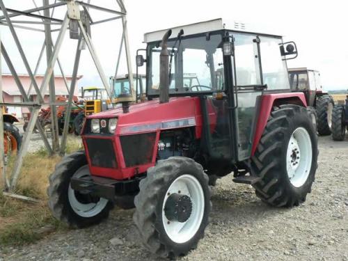 UTB/Universal 703 UTB/Universal 703