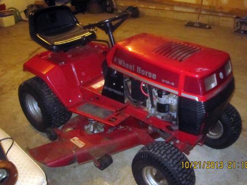 Wheel Horse lawn tractors 212-6 Wheel Horse lawn tractors 212-6
